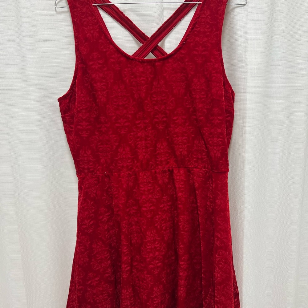 Red Sleeveless Lace Dress